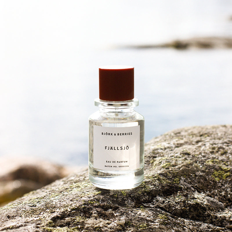 Fjallsjo Perfume by Björk & Berries - Bottle Background