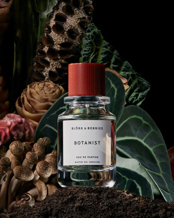 Scent Lounge | Bjork & Berries Botanist Perfume | Lifestyle Image with Tropical Background